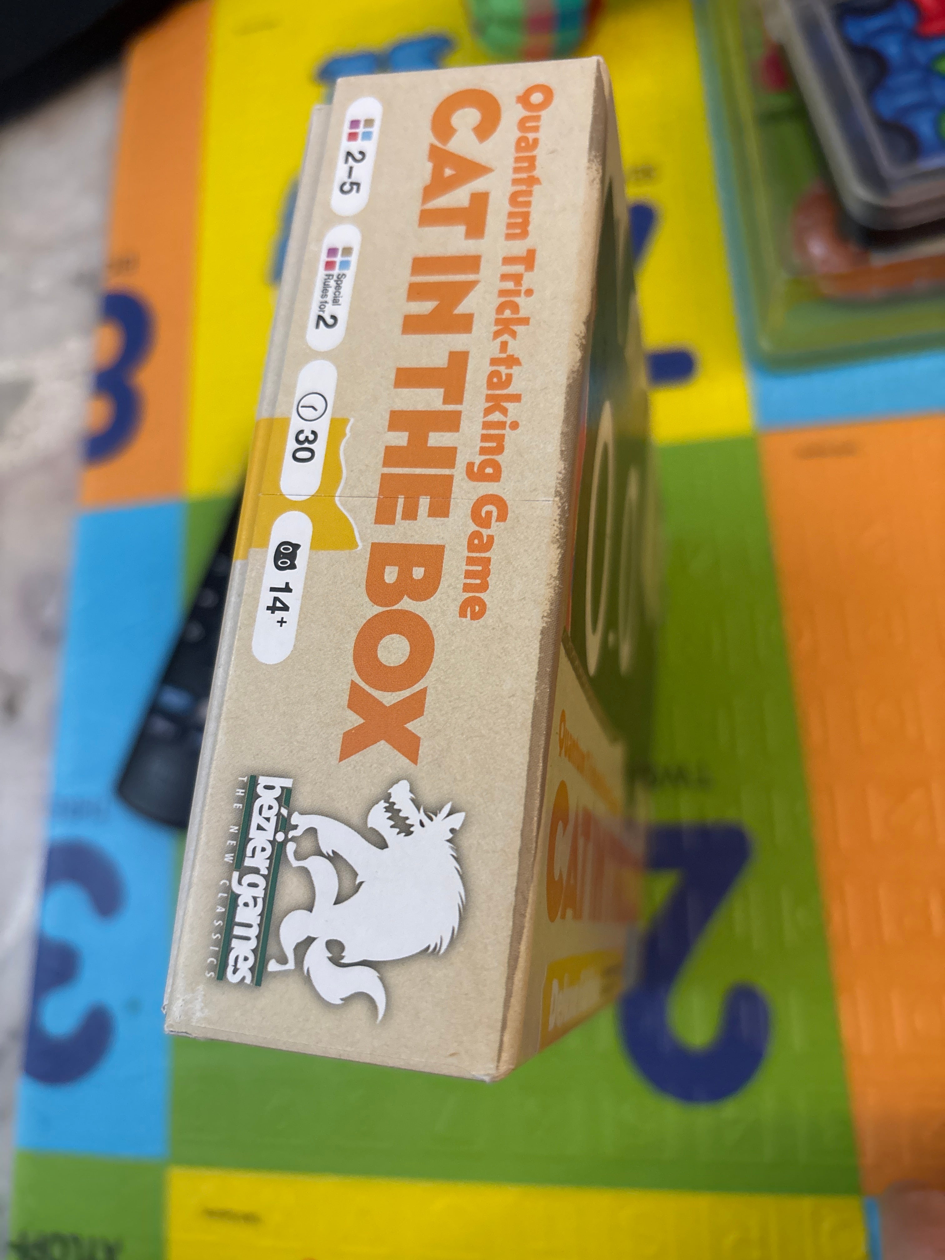 *USADO* Cat in the box